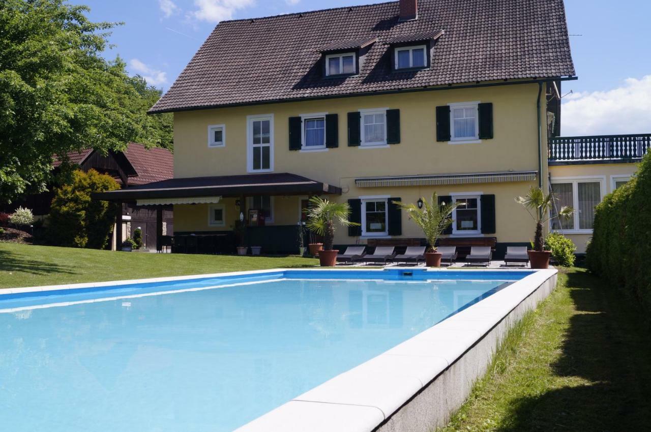 Pension Dobernig - Contactless Check In/Stay Klagenfurt am Woerthersee Exteriör bild